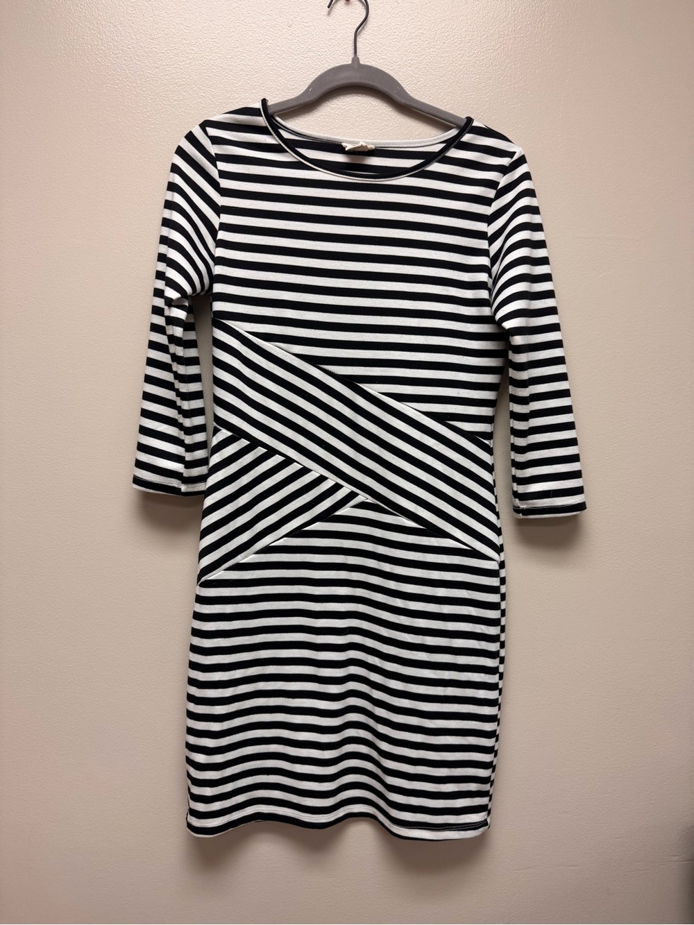 Yelete Black and White Striped Long Sleeve Dress